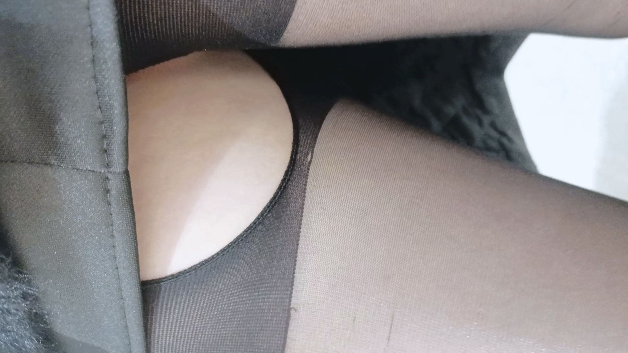 yh 007.mp4_20250611_103037.251.jpg