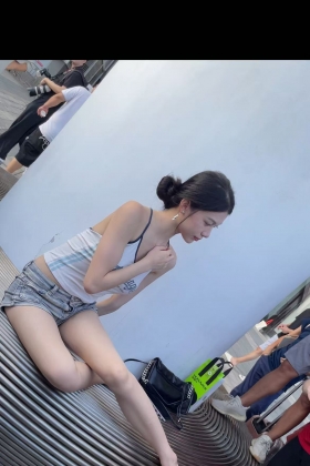 车模小桢超短牛仔裤