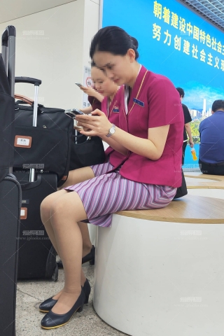 4K视频南航轻熟韵味空姐美腿超薄肉丝质感很棒