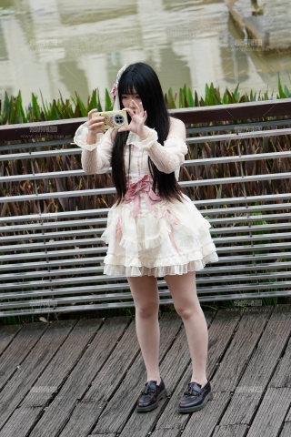 （下集）2024街拍丝袜图集（便装系列）