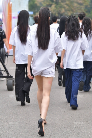 高跟凉鞋长腿模特 250910-59