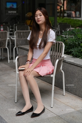 粉裙肉丝平底鞋带劲183P视4min全套