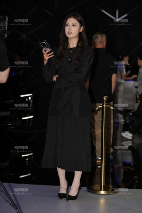 车展篇-黑裙下的肉丝高跟56P