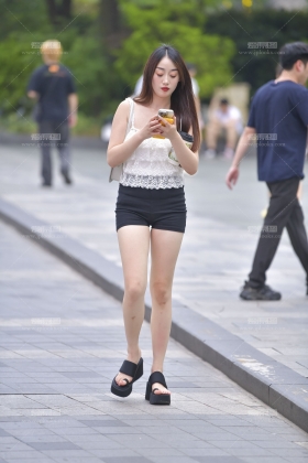 黑色热裤厚拖鞋 250617-37