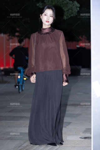 LB406-66P 上海时装周-某音很火的上海街拍女神应香