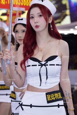 LB090-63P 台球展-百万网红香菜婷的美胸和油亮白丝 更新RAW