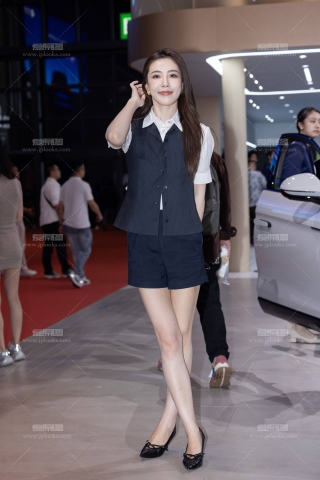 4.29 上海车展之周胜男的极品美腿 135P