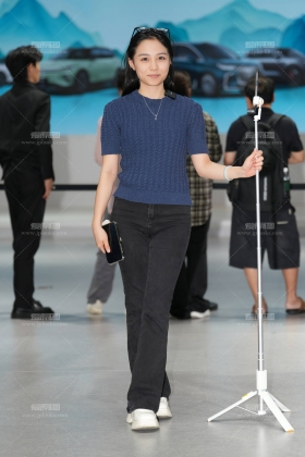 车展篇-居然没擦粉素颜美50P