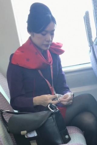 港澳空服员黑丝美腿两部