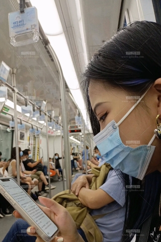 自摸肉长美大腿的黑魅美女heimei08210913