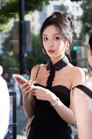 LB361-345P 上海时装周-颜值超高的网红小姐姐【套图+视频】