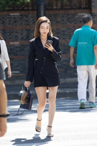 LB172-68P 上海时装周-黑色西装裙高跟美腿小少妇