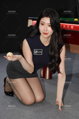丝袜黑高跟网红弦子原图+单反视频-25广州台球展