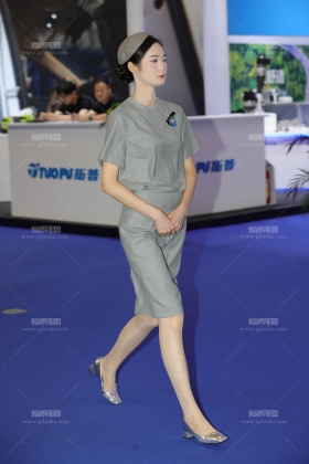 银色皮鞋肉丝优雅韵味的精致小姐姐