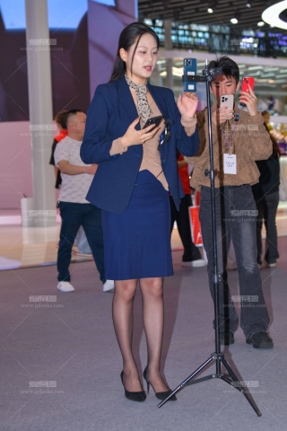 细高跟黑丝 251124-88