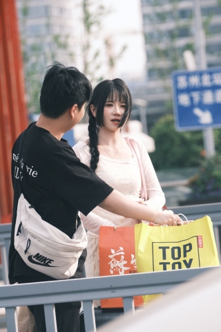 肉眼都很难看清的超薄美肤袜！共两组