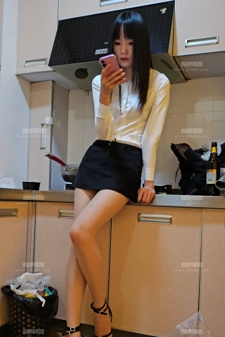 4-肉丝凉高化身厨娘手机4K7min