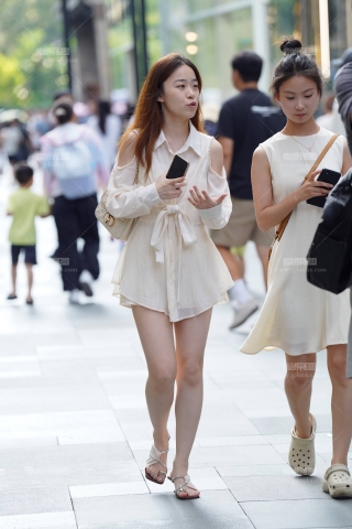 250712-2白皙美眉 96p