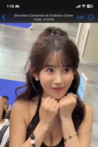 小哈娜走路晃个不停