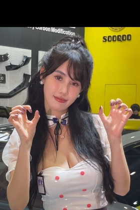 小哈娜极品白丝