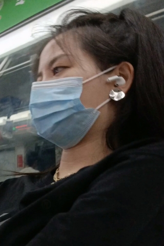 魅力牛仔短裙女子的美肉腿heimawei