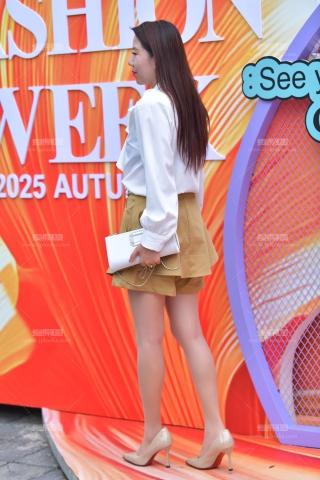 白领两高跟鞋肉丝 250910-48