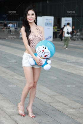 网红-啦不啦多【套图➕单反视频】